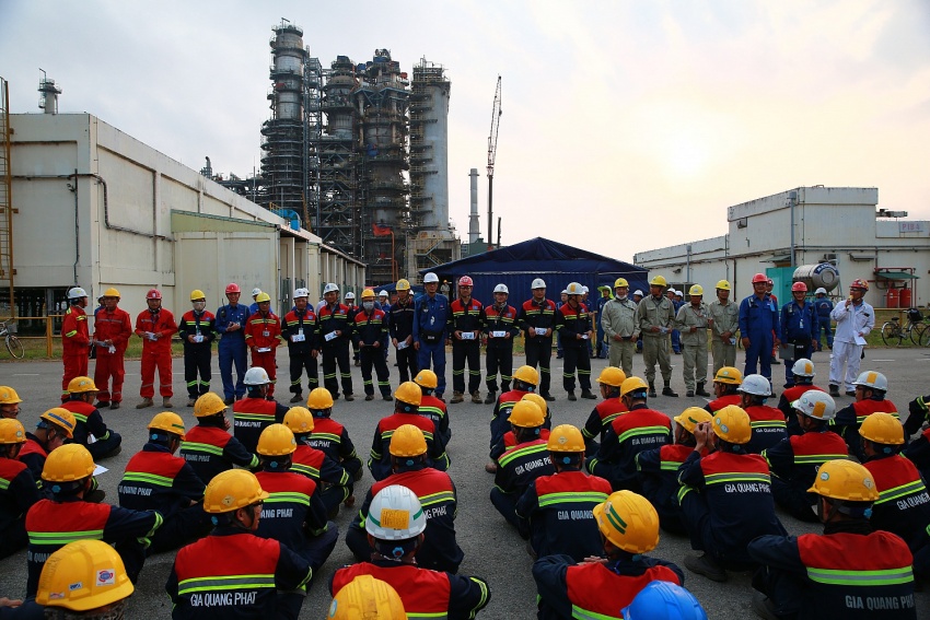 BSR promptly rewards and encourages contractors and BSR personnel for complying with safety work rules.