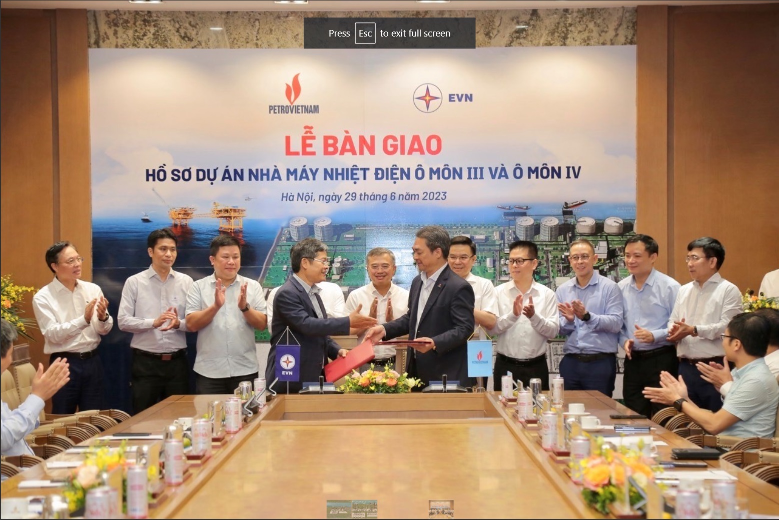 Petrovietnam receives handover documentation for O Mon III and O Mon IV Thermal Power Plant Projects